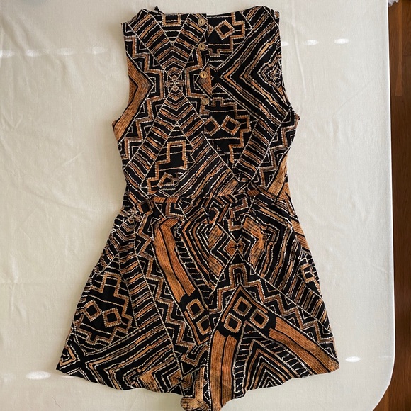 NWT Forever21 Romper - Picture 2 of 4